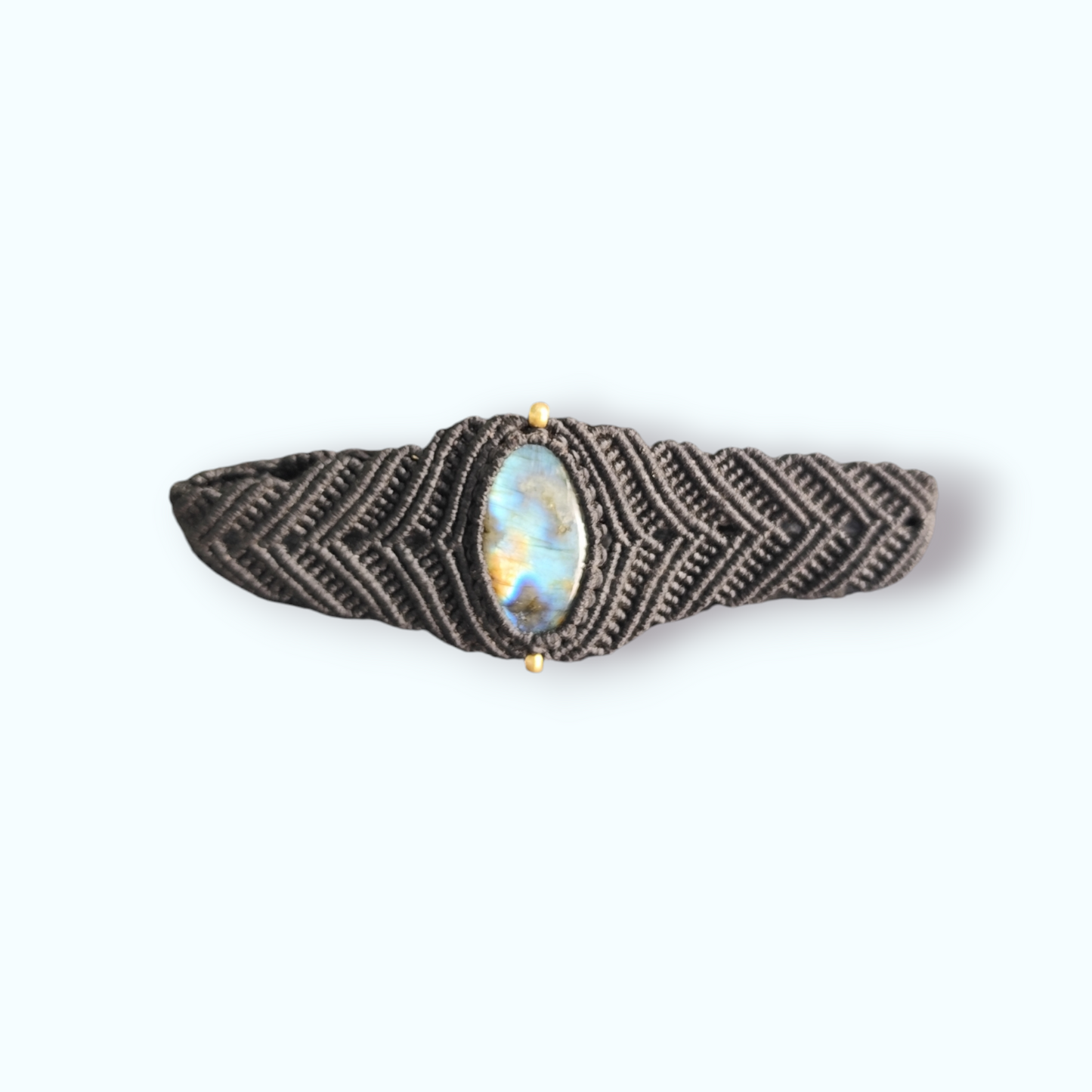 Macramé armband met labradoriet
