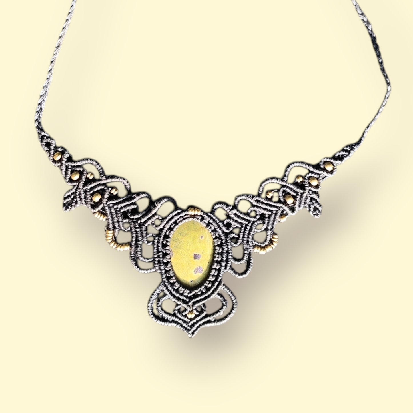 Macramé ketting met ametrien