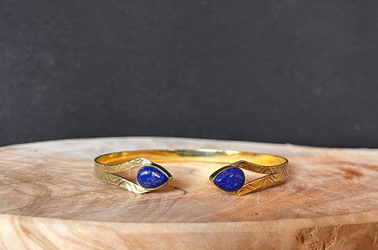 Messing armband reliëf