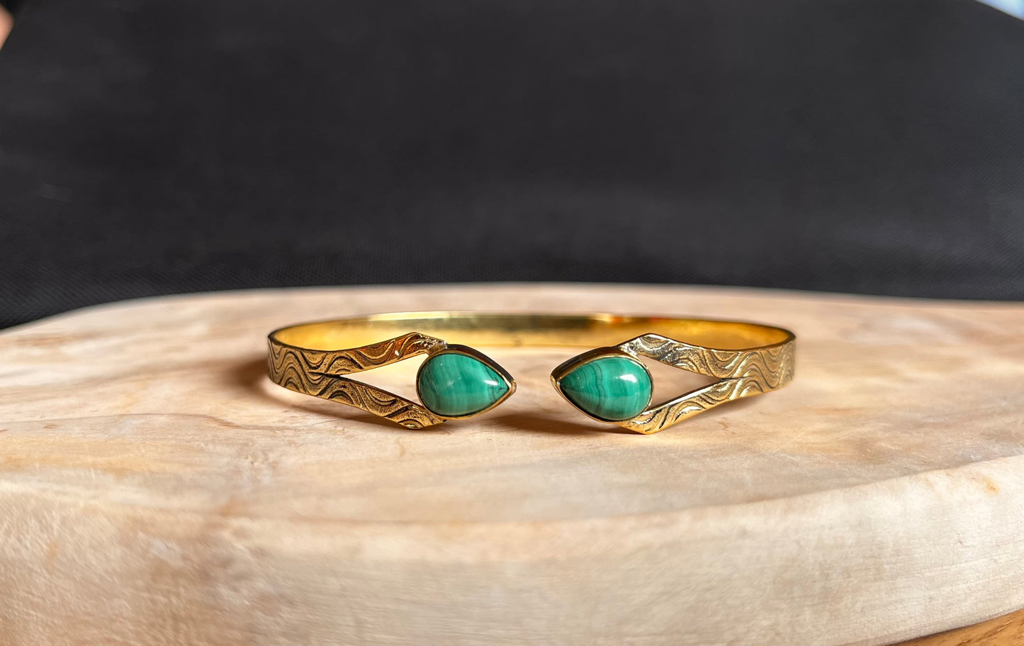 Messing armband reliëf