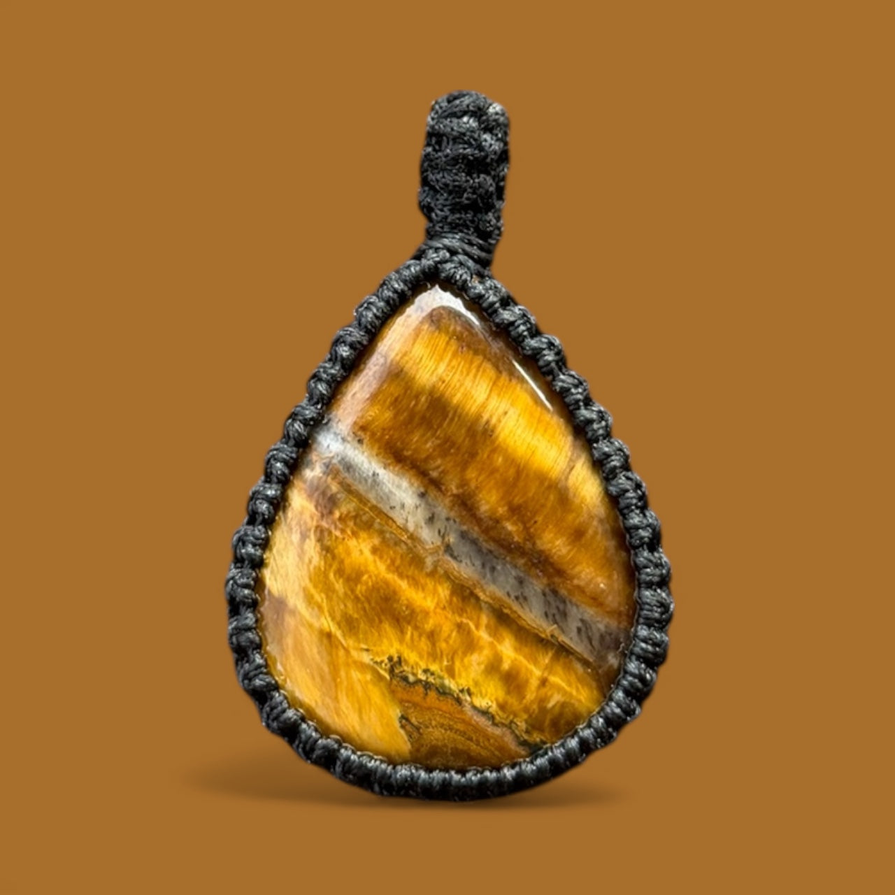 Macramé hanger Tijgeroog