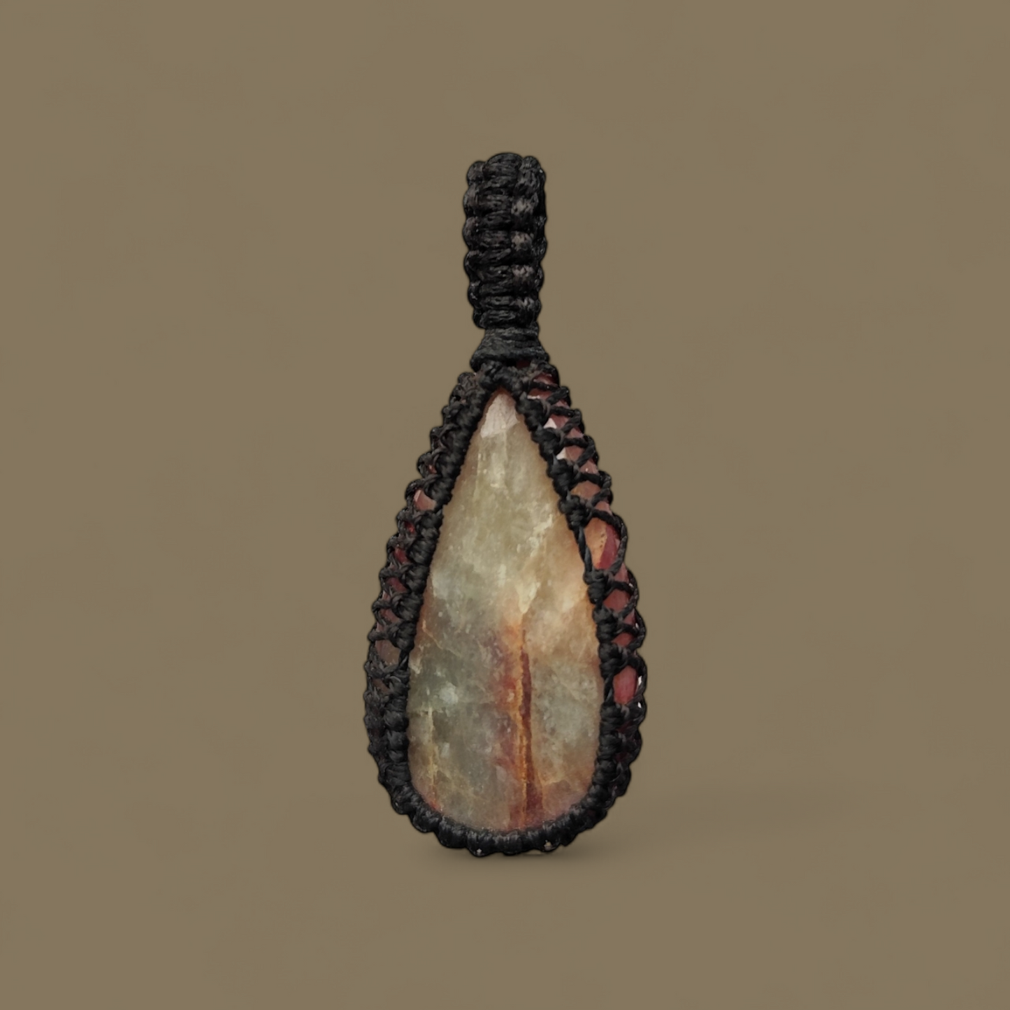 Macramé met mosagaat