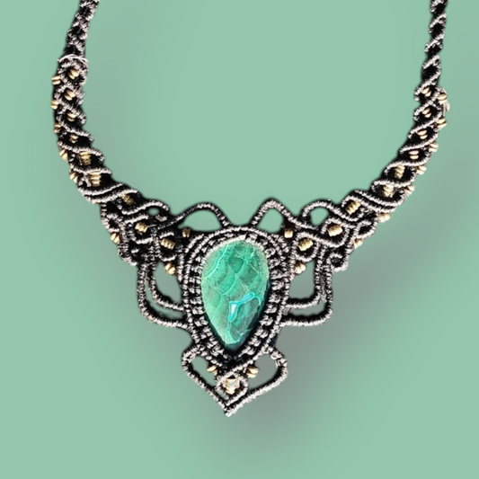 Macramé ketting met amazoniet