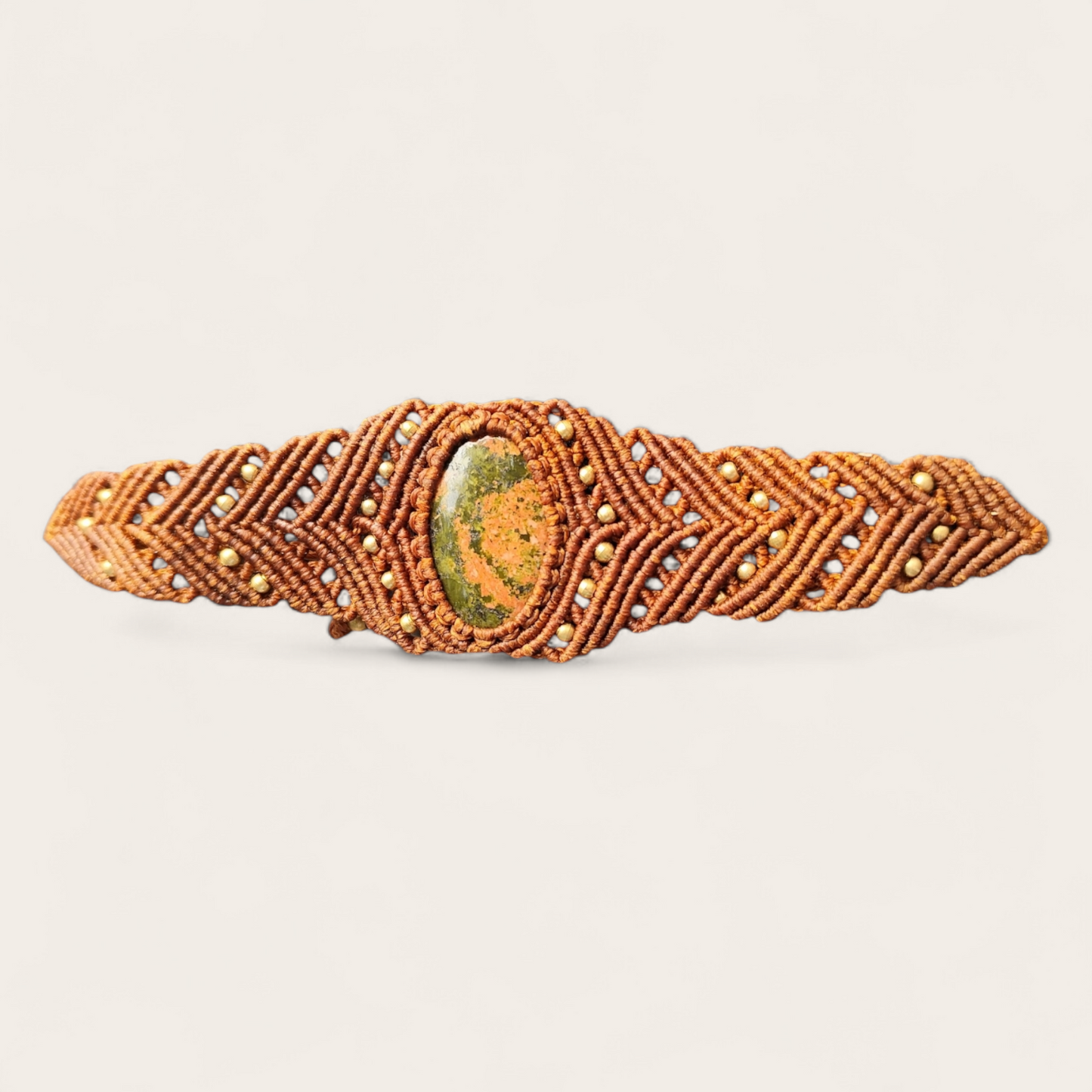Macramé armband met unakite steen