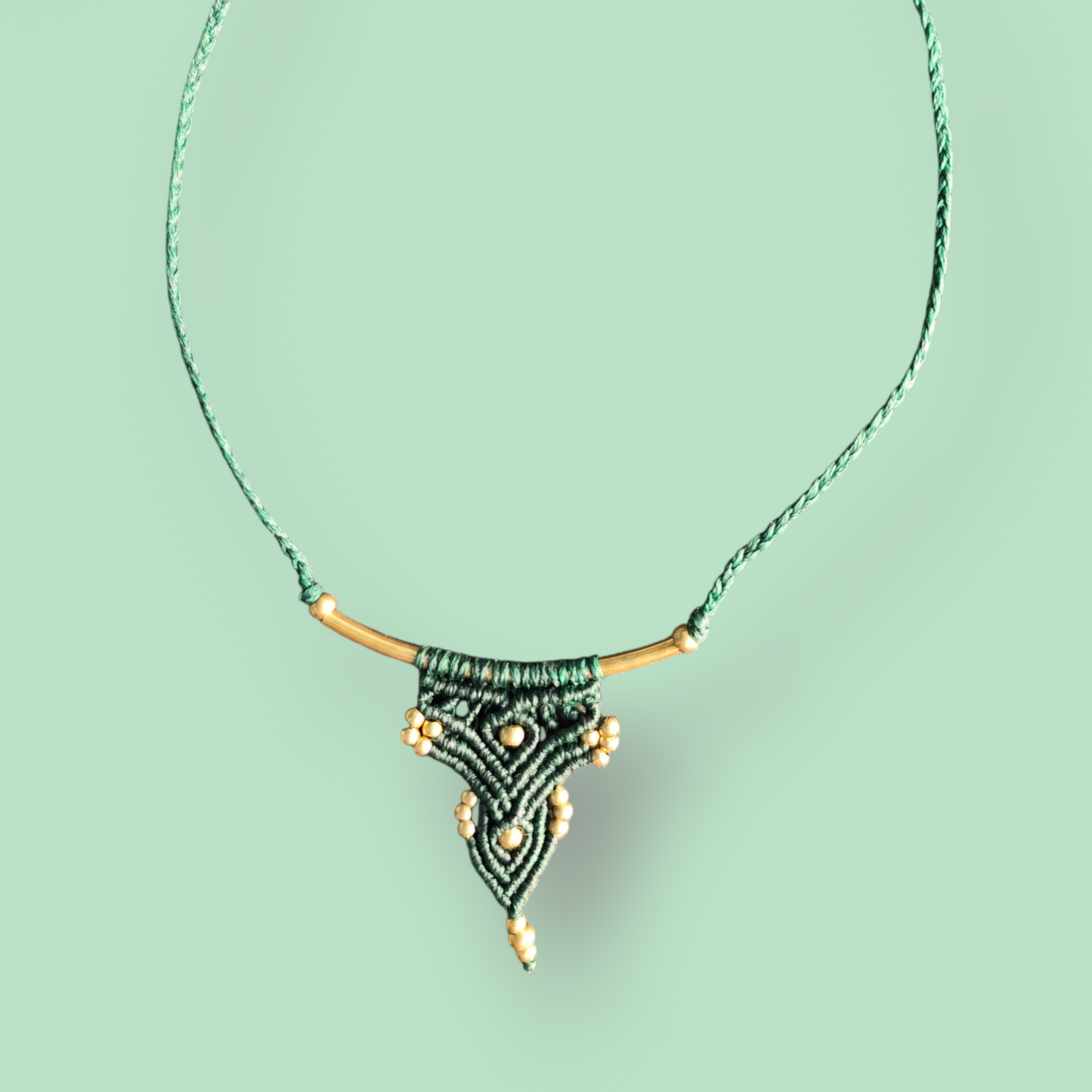 Macramé kettingen met metaal