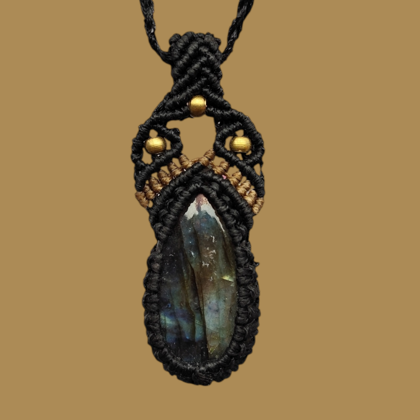 Macramé ketting labradoriet