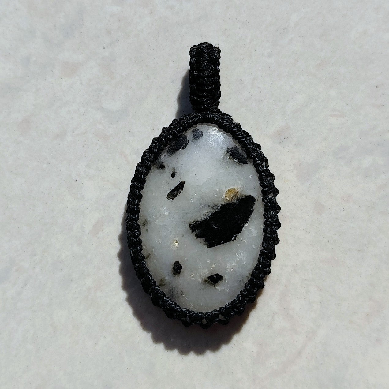 Macramé met scoleciet