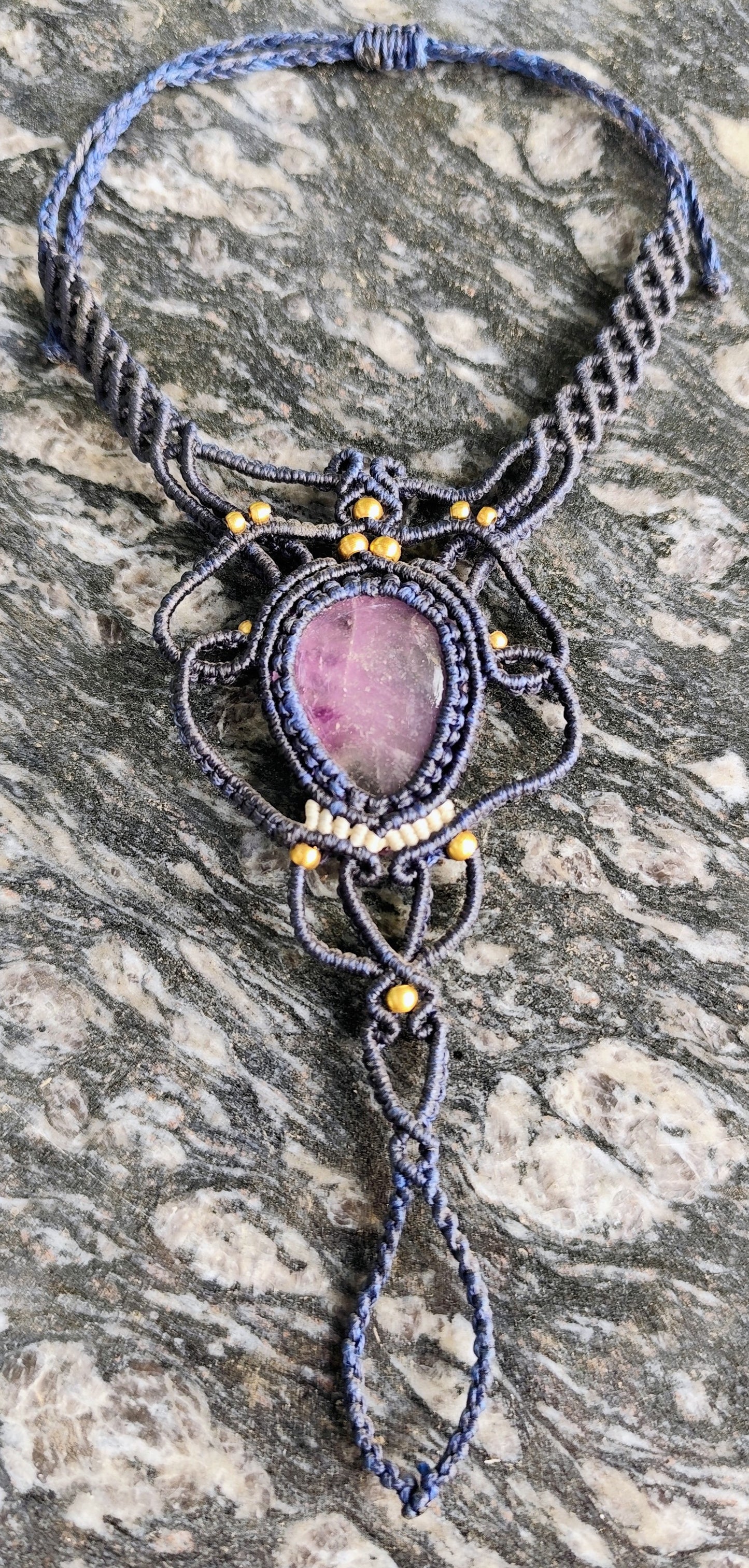 Macramé handsieraad