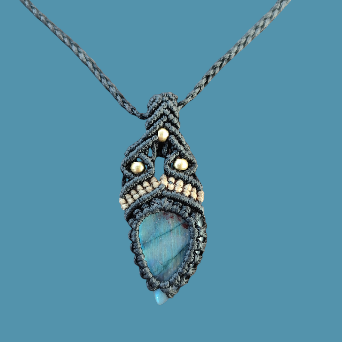 Macramé ketting zwart met labradoriet