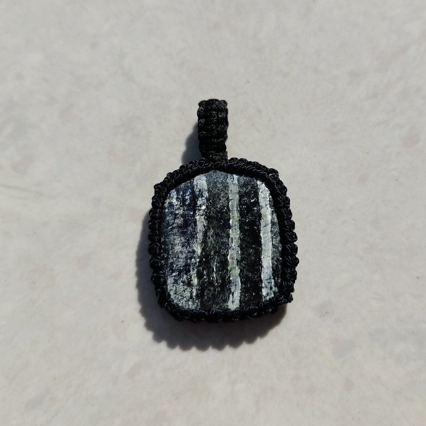 Macramé hangers Zwitserse opaal