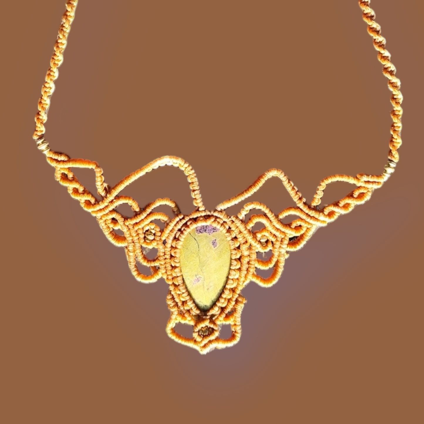 Macramé ketting met ametrien