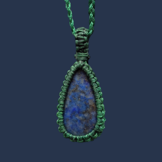 Macramé gekleurde ketting met  labradoriet